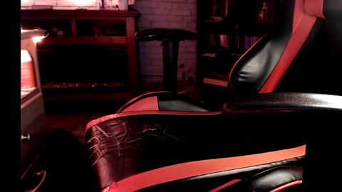 Snapshot of roc8pt0 chatting on November 9, 2025, 3:27 am Roc8pt0 online show from November 9, 2025, 3:27 am