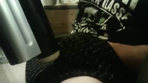 Snapshot of roccki999 chatting on October 5, 2025, 11:24 pm Nick online show from October 5, 2025, 11:24 pm