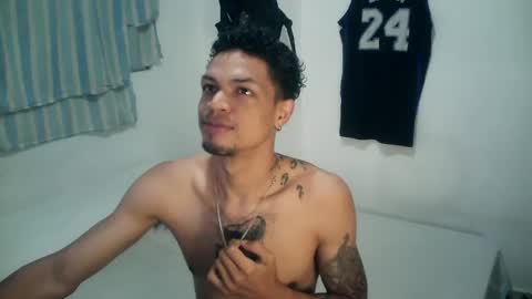 Snapshot of rocco99xx chatting on October 18, 2025, 12:50 pm Rocco online show from October 18, 2025, 12:50 pm