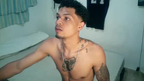 Snapshot of rocco99xx chatting on October 21, 2025, 1:06 am Rocco online show from October 21, 2025, 1:06 am