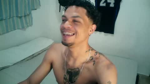 Snapshot of rocco99xx chatting on October 21, 2025, 2:29 pm Rocco online show from October 21, 2025, 2:29 pm