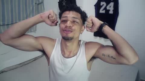 Snapshot of rocco99xx chatting on October 25, 2025, 1:18 pm Rocco online show from October 25, 2025, 1:18 pm