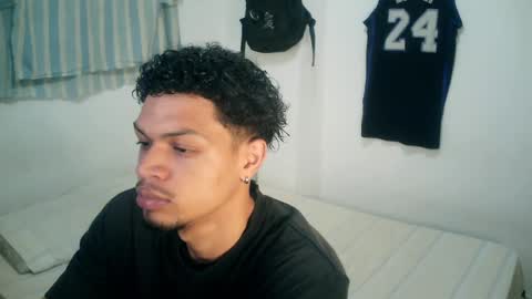 Snapshot of rocco99xx chatting on November 4, 2025, 1:32 pm Rocco online show from November 4, 2025, 1:32 pm