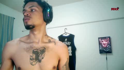 Snapshot of rocco99xx chatting on November 19, 2025, 2:50 pm Rocco online show from November 19, 2025, 2:50 pm