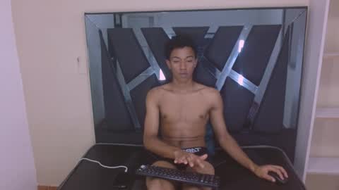 ROCCO  online show from October 27, 2025, 7:29 pm