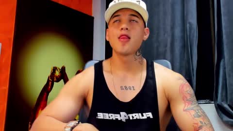 rocco_santos online show from December 15, 2025, 4:17 am