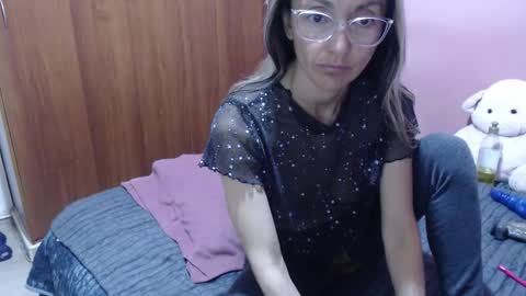 Snapshot of rochelle_xxx chatting on September 14, 2025, 8:46 am Rochelle online show from September 14, 2025, 8:46 am