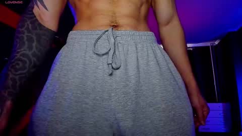 Snapshot of rodarri chatting on March 7, 2025, 11:29 am MY NAME CAN SEE ALL MY CUM VIDEO BUY FAN SUB. online show from March 7, 2025, 11:29 am