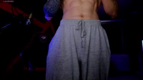 Snapshot of rodarri chatting on September 27, 2025, 4:17 am MY NAME CAN SEE ALL MY CUM VIDEO BUY FAN SUB. online show from September 27, 2025, 4:17 am