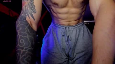 Snapshot of rodarri chatting on October 6, 2025, 11:07 am MY NAME CAN SEE ALL MY CUM VIDEO BUY FAN SUB. online show from October 6, 2025, 11:07 am