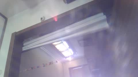 Snapshot of roddog81s chatting on November 27, 2025, 7:05 pm roddog81s online show from November 27, 2025, 7:05 pm