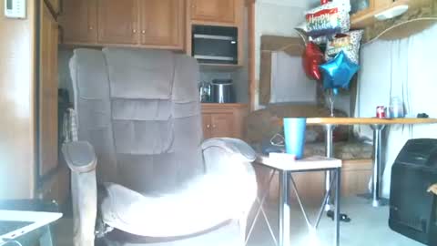 Snapshot of rodkirk45 chatting on February 14, 2025, 5:14 pm Rodkirk41... online show from February 14, 2025, 5:14 pm