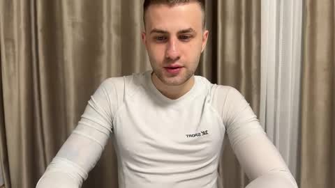 Rodrigo online show from October 2, 2025, 7:54 pm