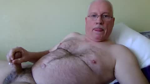 rodstud641 online show from February 8, 2026, 6:55 pm