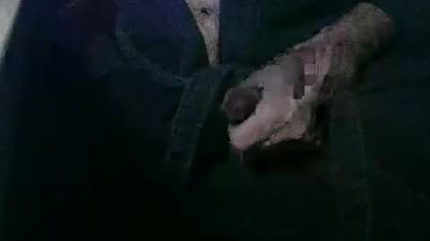 Snapshot of roger_peter chatting on January 5, 2025, 6:02 am roger_peter online show from January 5, 2025, 6:02 am