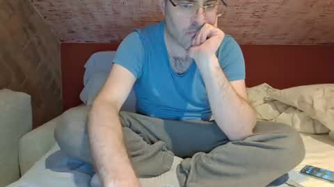 rogersand88 online show from June 12, 2026, 9:57 pm