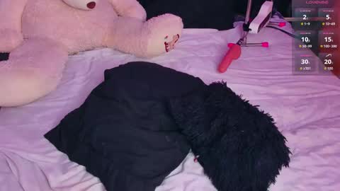 Snapshot of rohanalan_ chatting on December 14, 2025, 4:07 am Sof online show from December 14, 2025, 4:07 am