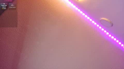 Snapshot of rohanalan_ chatting on December 22, 2025, 3:36 am Sof online show from December 22, 2025, 3:36 am