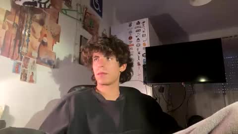 Snapshot of rokyyyyyyyy363545 chatting on February 7, 2026, 2:43 pm rokyyyyyyyy363545 online show from February 7, 2026, 2:43 pm