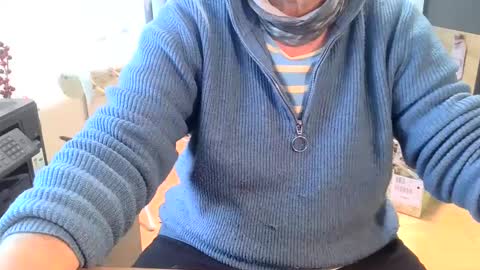 Snapshot of rolandloser1000 chatting on January 5, 2025, 1:58 pm rolandloser1000 online show from January 5, 2025, 1:58 pm