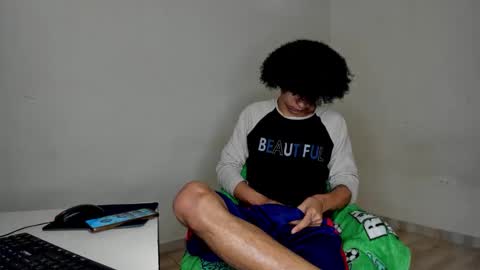 Snapshot of rolling_05 chatting on January 16, 2026, 8:46 pm rolling_05 online show from January 16, 2026, 8:46 pm