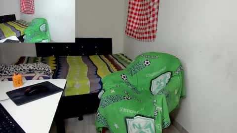 rolling_05 online show from May 20, 2026, 9:54 pm