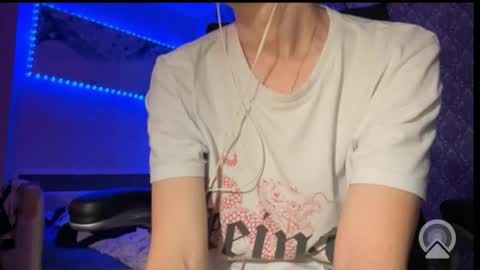 Snapshot of roma305991 chatting on November 18, 2025, 11:15 pm roma305991 online show from November 18, 2025, 11:15 pm