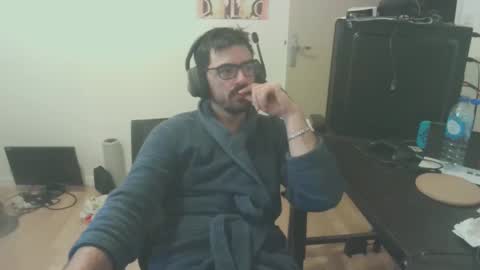 Snapshot of romainb72 chatting on January 3, 2025, 4:16 pm romainb72 online show from January 3, 2025, 4:16 pm