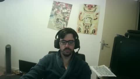 romainb72 online show from December 3, 2025, 7:49 am