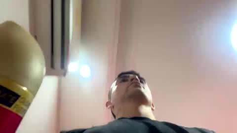 Snapshot of roman_chase chatting on November 19, 2025, 11:10 am online show from November 19, 2025, 11:10 am