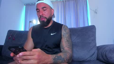 Snapshot of roman_muscle_ chatting on February 19, 2026, 9:22 pm Roman online show from February 19, 2026, 9:22 pm