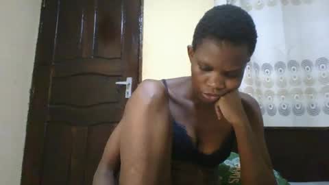 Snapshot of romantic2u4 chatting on June 28, 2026, 9:32 pm Emma online show from June 28, 2026, 9:32 pm