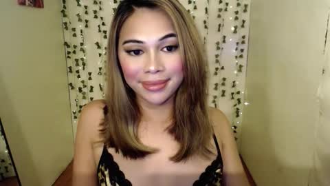 Snapshot of romantic_kath chatting on December 14, 2025, 5:07 pm KATH online show from December 14, 2025, 5:07 pm