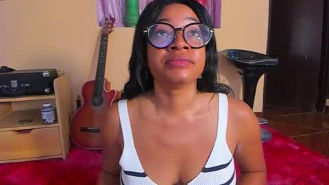 Snapshot of romantic_stargirl chatting on December 15, 2024, 6:37 pm Is A Belle online show from December 15, 2024, 6:37 pm