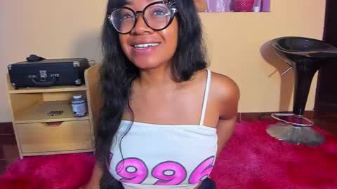 Snapshot of romantic_stargirl chatting on December 16, 2024, 11:44 am Is A Belle online show from December 16, 2024, 11:44 am