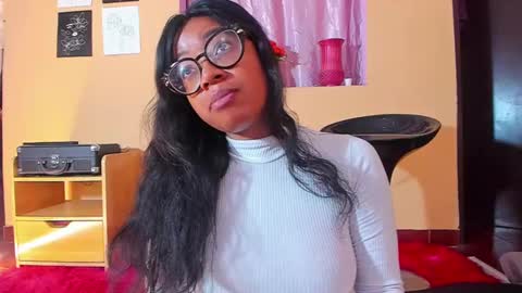 Snapshot of romantic_stargirl chatting on December 25, 2024, 12:58 pm Is A Belle online show from December 25, 2024, 12:58 pm