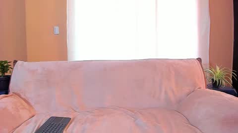 Snapshot of romantic_stargirl chatting on January 28, 2025, 12:11 pm Is A Belle online show from January 28, 2025, 12:11 pm