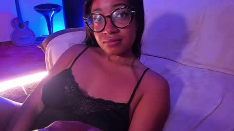 Snapshot of romantic_stargirl chatting on February 10, 2025, 12:41 am Is A Belle online show from February 10, 2025, 12:41 am