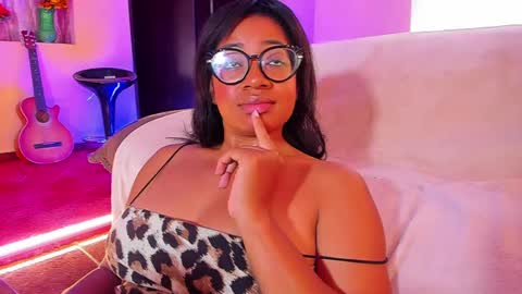 Snapshot of romantic_stargirl chatting on February 12, 2025, 3:05 pm Is A Belle online show from February 12, 2025, 3:05 pm