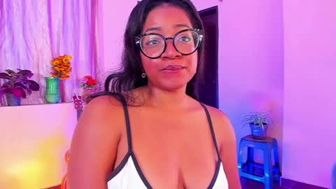 Snapshot of romantic_stargirl chatting on February 24, 2025, 3:20 pm Is A Belle online show from February 24, 2025, 3:20 pm