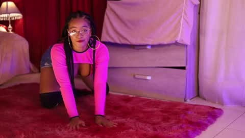 Snapshot of romantic_stargirl chatting on October 9, 2025, 12:19 am Is A Belle online show from October 9, 2025, 12:19 am