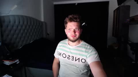 Snapshot of romantic_twunk chatting on October 1, 2025, 3:45 am romantic_twunk online show from October 1, 2025, 3:45 am