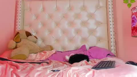 ROMEO online show from March 27, 2026, 8:19 pm