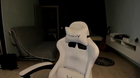 Romeo online show from February 8, 2026, 3:15 pm