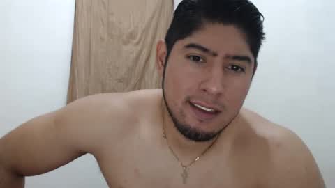 Snapshot of romeo_myroom chatting on December 1, 2024, 7:58 pm Romeos Room online show from December 1, 2024, 7:58 pm