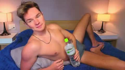 Romeo online show from July 4, 2026, 1:56 am