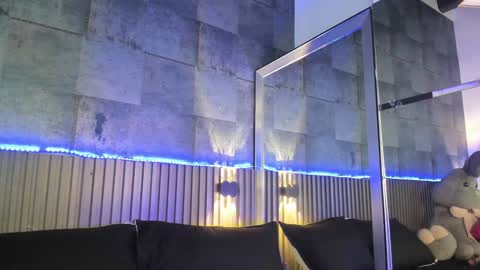 Rominna online show from January 25, 2025, 8:00 pm