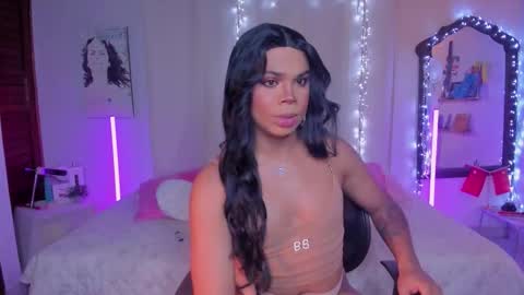 Romi Rouse online show from January 6, 2026, 2:59 am