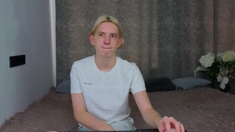 Snapshot of ron_vilsx chatting on November 6, 2025, 7:53 am ron vilsx online show from November 6, 2025, 7:53 am