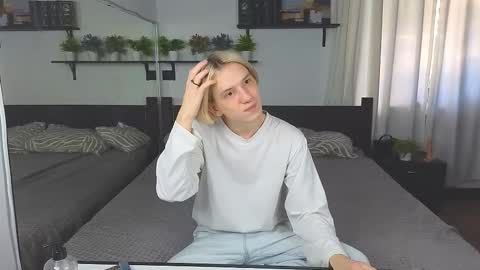 Snapshot of ron_vilsx chatting on November 24, 2025, 8:14 am ron vilsx online show from November 24, 2025, 8:14 am